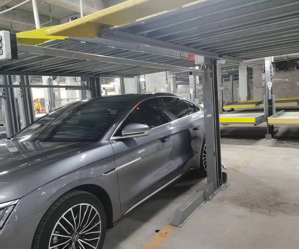 峨眉山2柱機械立體車庫維保