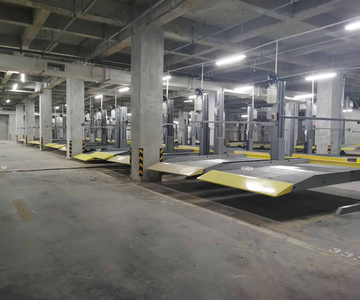 家用升降式機械式立體車庫租賃.jpg
